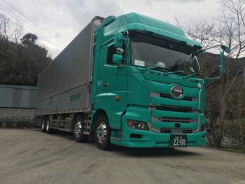 西日本レジコートトラック正面