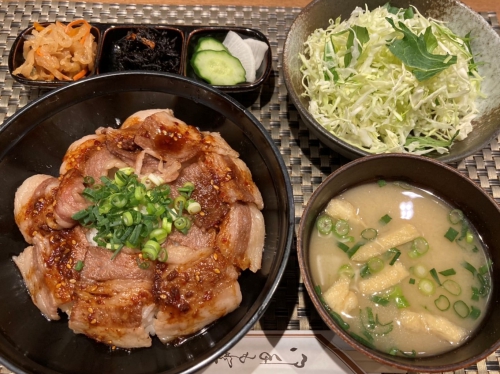 広島県産和牛カルビ丼定食