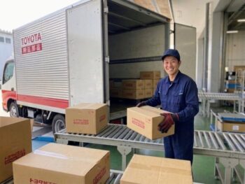 伊豫運輸　荷下ろし